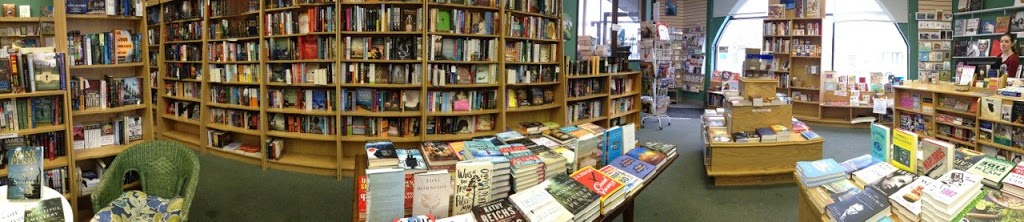 Books on Beechwood | 35 Beechwood Ave, Ottawa, ON K1M 1M1, Canada | Phone: (613) 742-5030