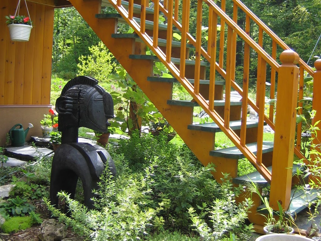 Bijou Dans La Forêt | 34 Rue de la Sterne, Magog, QC J1X 0M6, Canada | Phone: (819) 300-0744