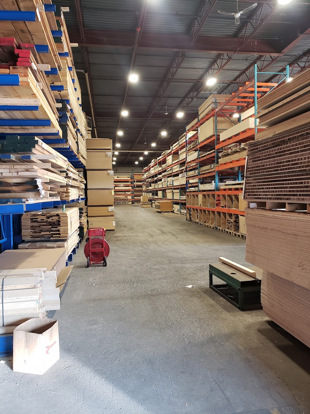 Richelieu Hardware Canada LTD | 940 Belfast Rd, Ottawa, ON K1G 4A2, Canada | Phone: (613) 737-6571