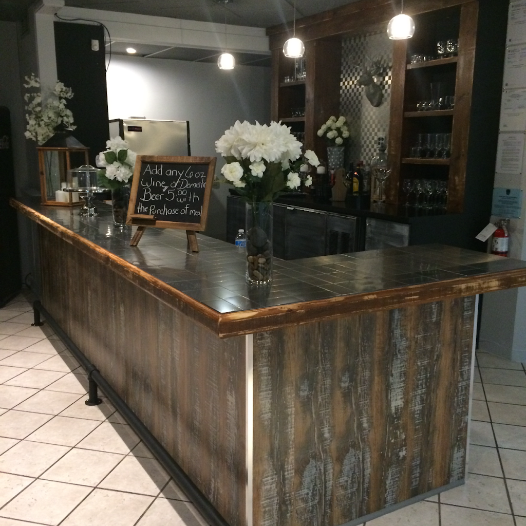 The Governor Restaurant | 246 Governors Rd, Dundas, ON L9H 3K2, Canada | Phone: (289) 238-8292