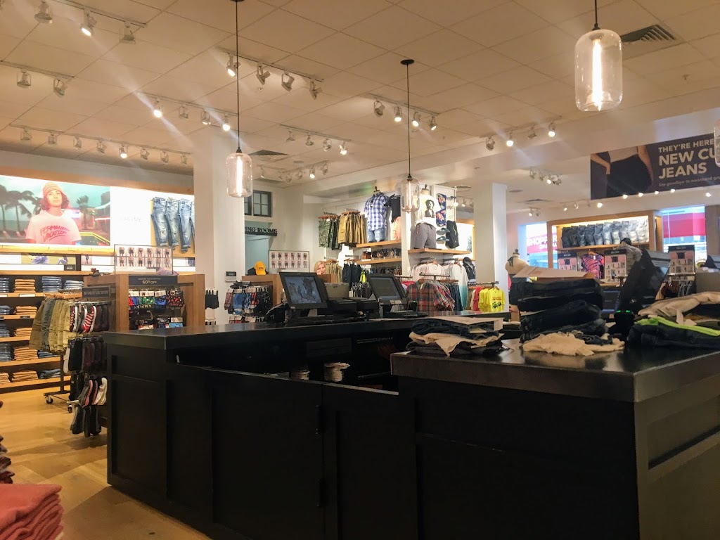 American Eagle Store | 900 Maple Ave Unit B6, Burlington, ON L7S 2J8, Canada | Phone: (905) 633-1269