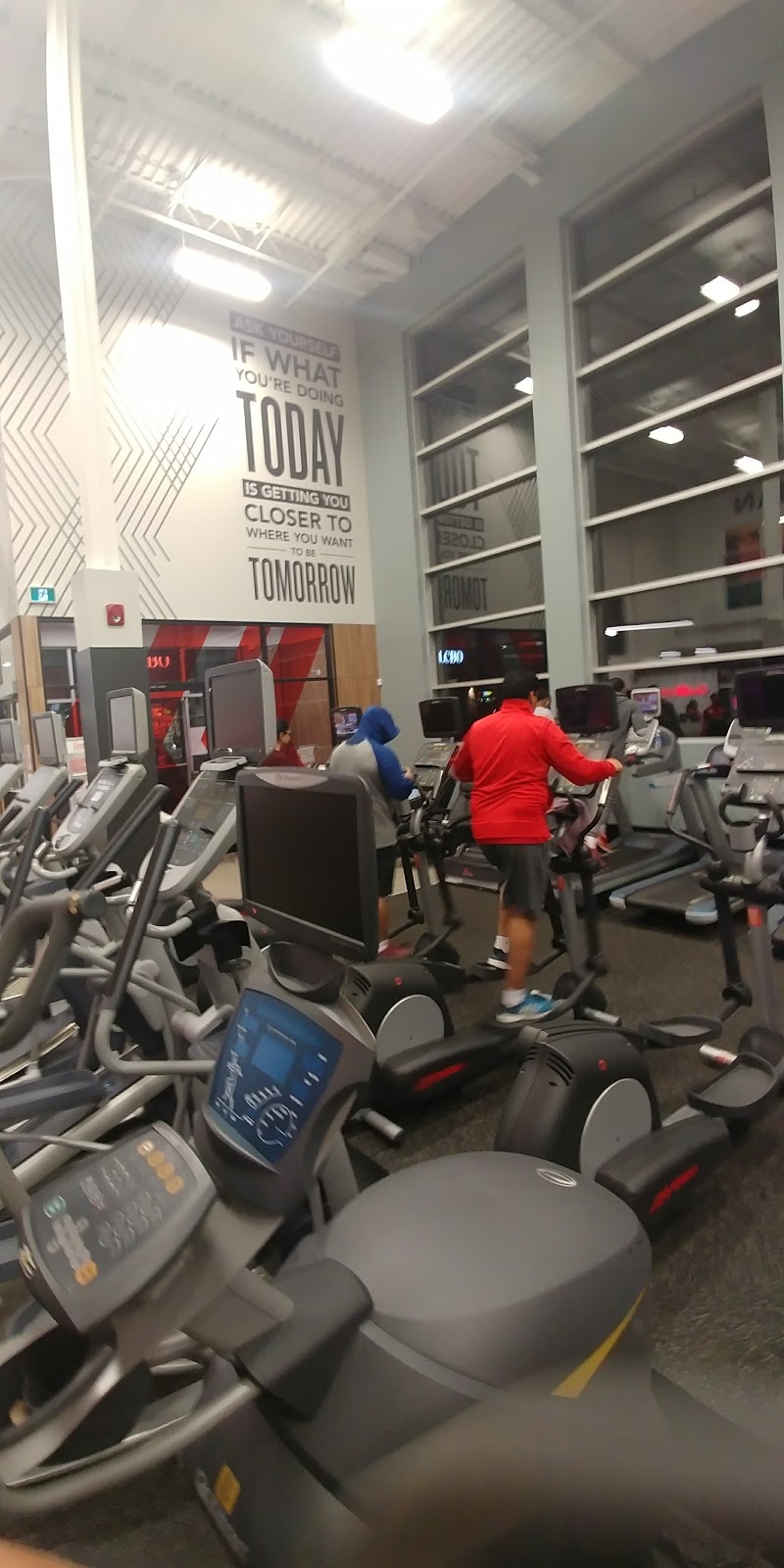 SmartCentres Brampton Northeast | 5085 Mayfield Rd, Brampton, ON L6R 0A7, Canada | Phone: (905) 760-6200
