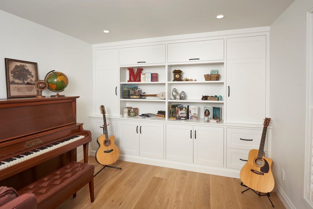 Mantels Plus | 96 Rankin St, Waterloo, ON N2V 2B6, Canada | Phone: (519) 746-5355