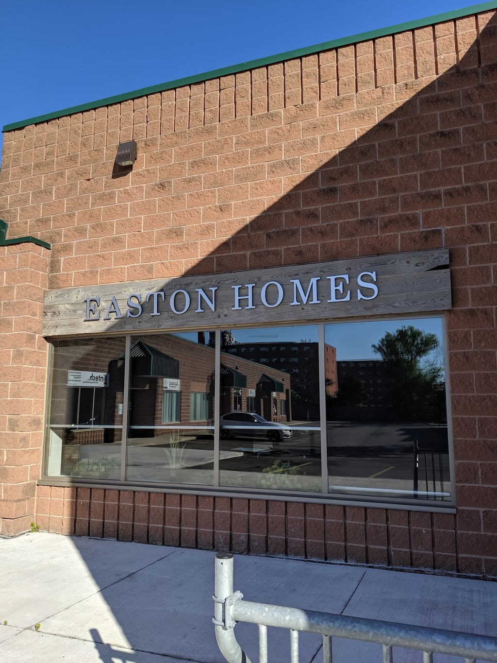 Easton Homes Inc. | 360 Revus Ave #9, Mississauga, ON L5G 4S4, Canada | Phone: (905) 990-2572