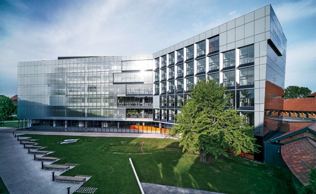 Department of English, John Abbott College | 21,215 Rue Lakeshore, Sainte-Anne-de-Bellevue, QC H9X 3L9, Canada | Phone: (514) 457-6610