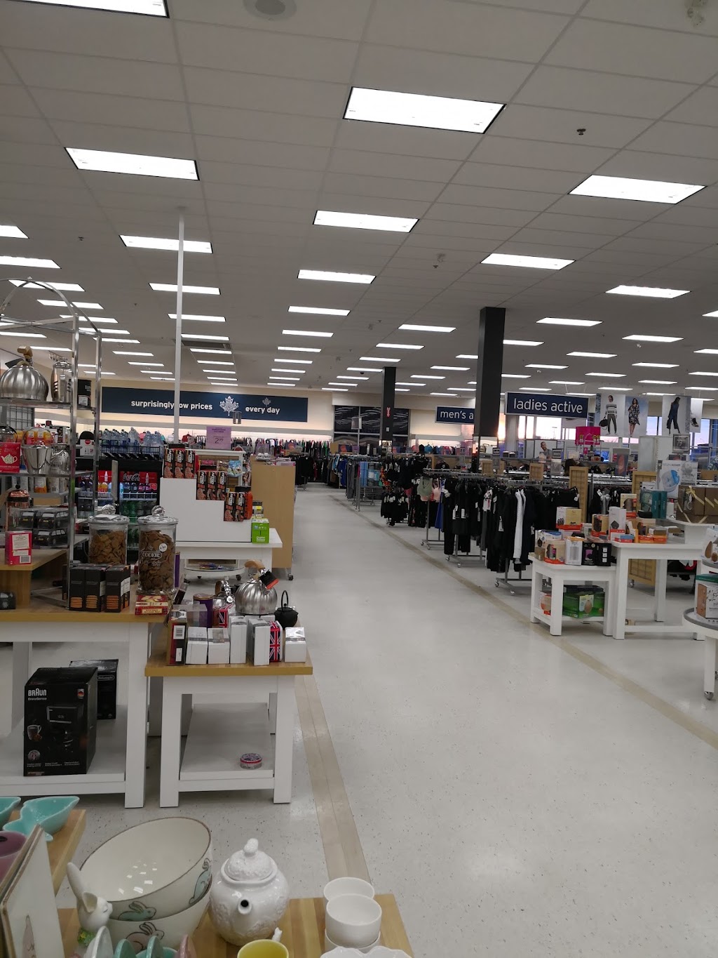 Marshalls | 1731 Kenaston Blvd, Winnipeg, MB R3Y 1V5, Canada | Phone: (204) 488-7545