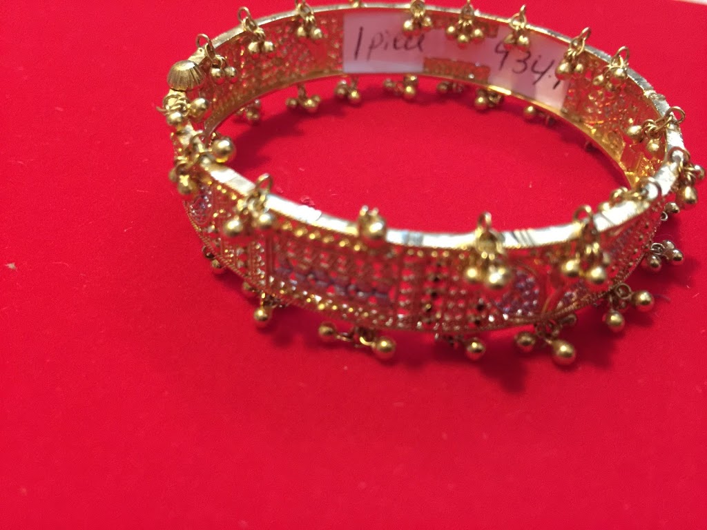Sophia jewellery & diamonds | 2220 68 Street Northeast, 913, Calgary, AB T1Y 6Y7, Canada | Phone: (403) 455-6230