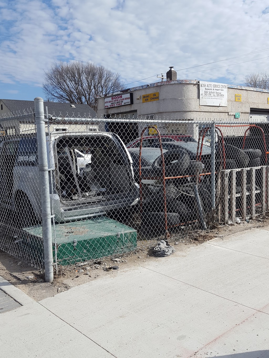 Bosh Auto Service Centre | 1595 Erin St, Winnipeg, MB R3E 2T2, Canada | Phone: (204) 582-1741
