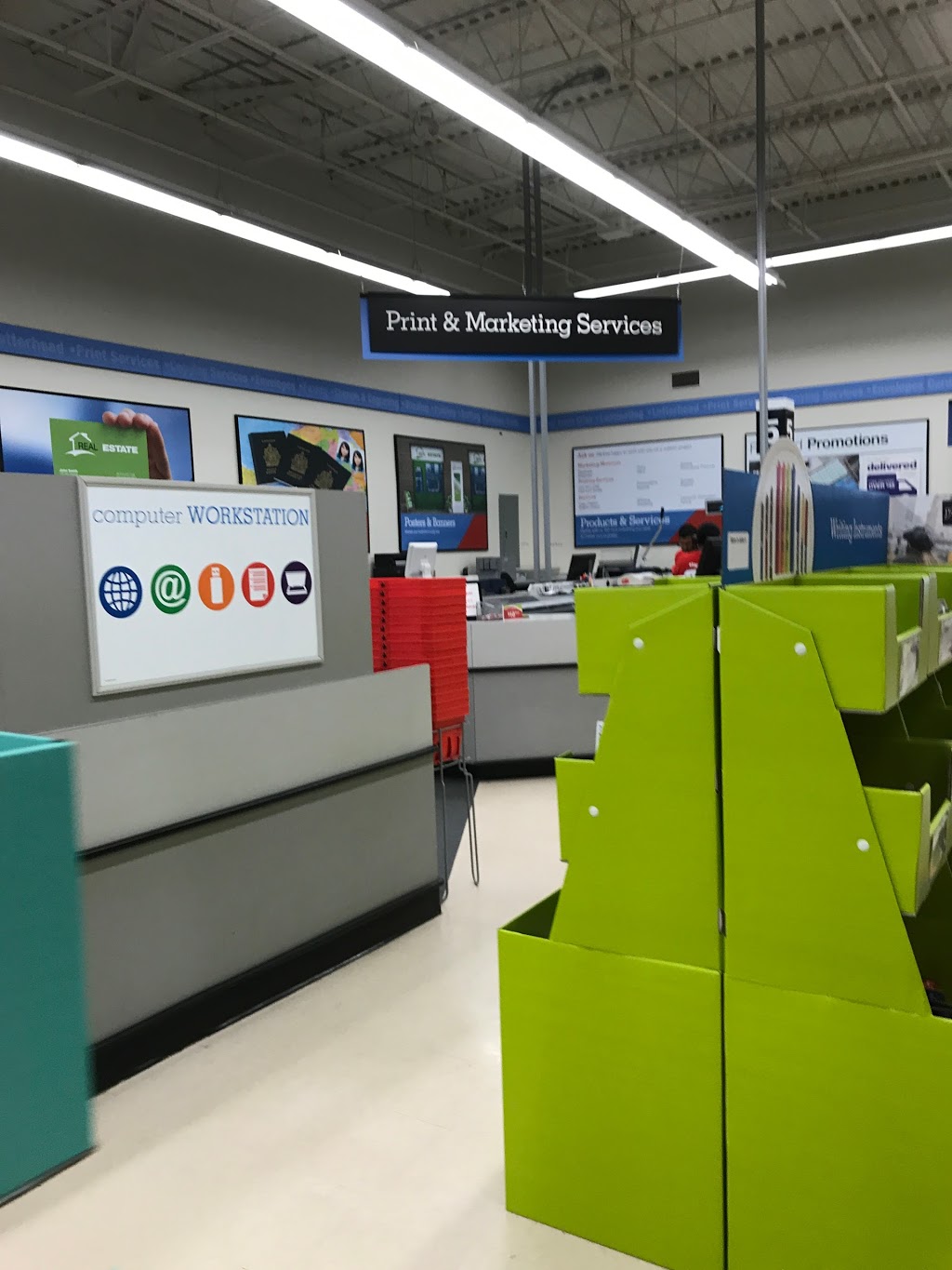 Staples | 2040 Dundas St E Unit 1, Mississauga, ON L4X 2X8, Canada | Phone: (905) 279-4392