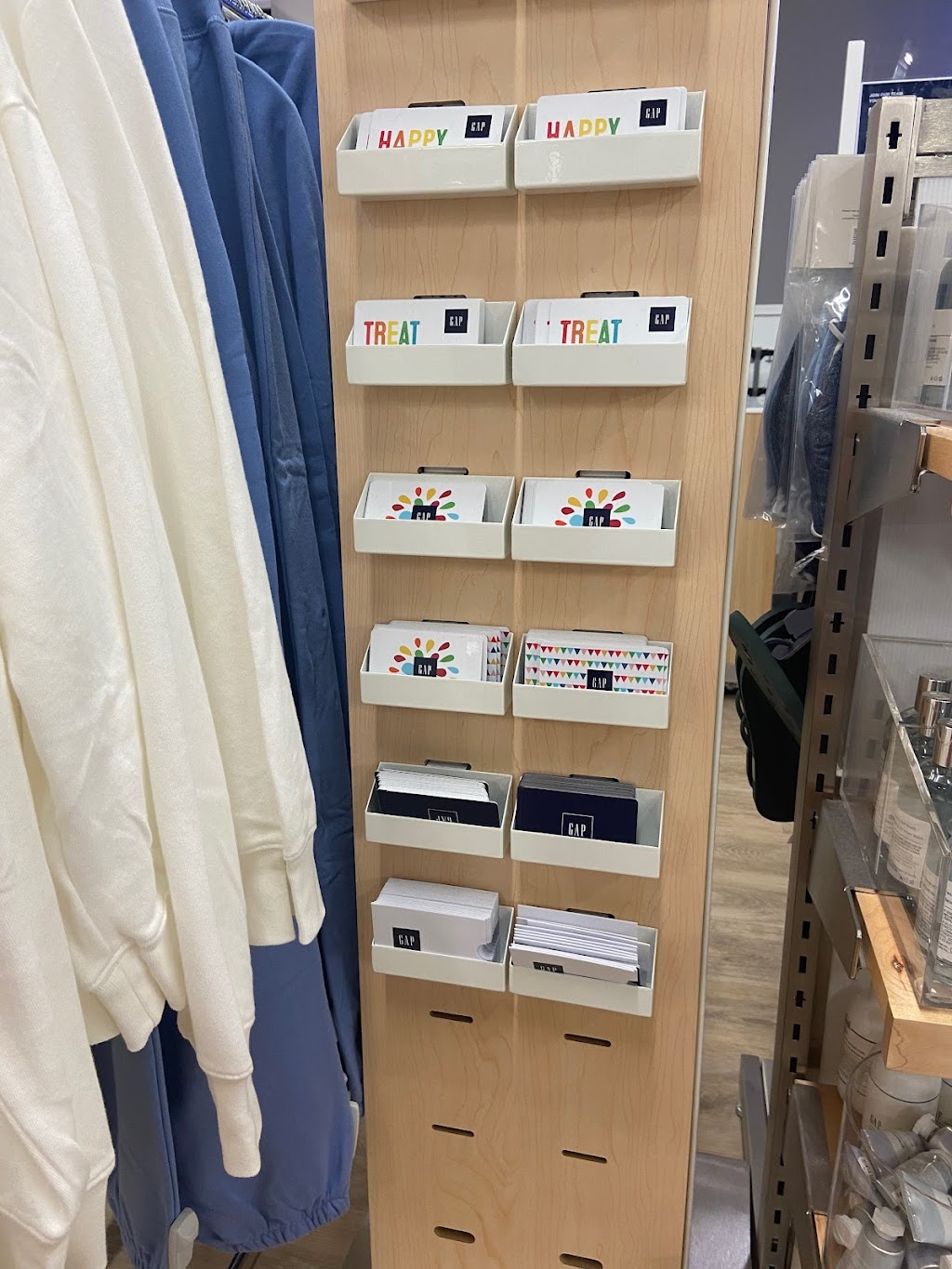 Gap Factory | 1230 Wellington Rd Suite 111, London, ON N6E 1M3, Canada | Phone: (548) 482-5796