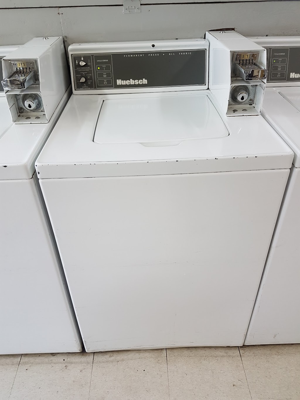 A & L Laundromat | 599 8 Ave E, Prince Albert, SK S6V 2L4, Canada | Phone: (306) 764-2022