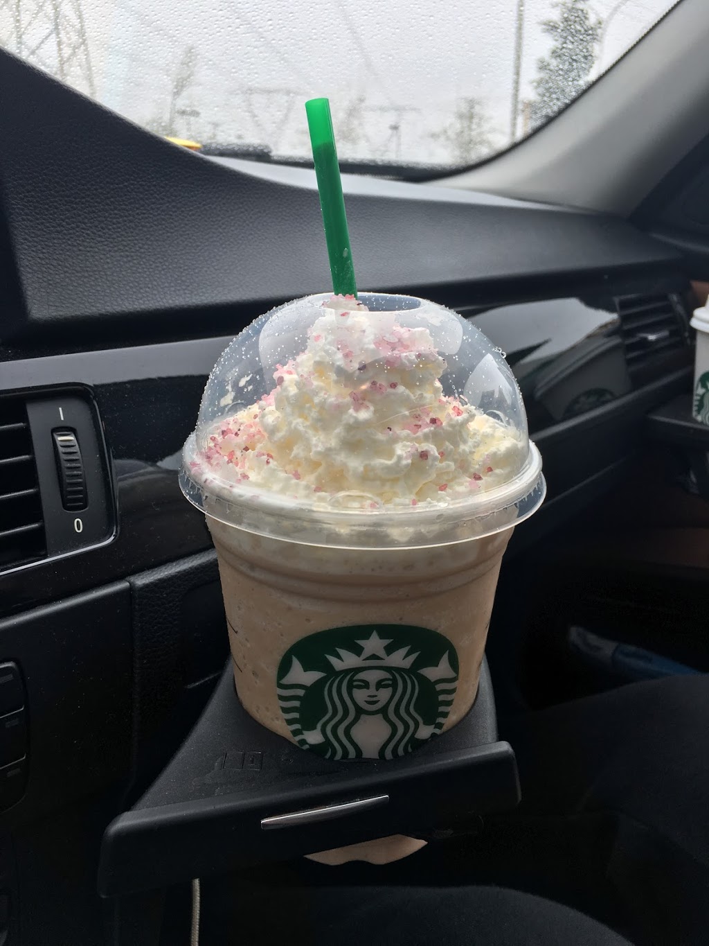 Starbucks | 2453 161a St 10 The Village of Grandview Corners, Surrey, BC V3S 9H7, Canada | Phone: (604) 535-7741