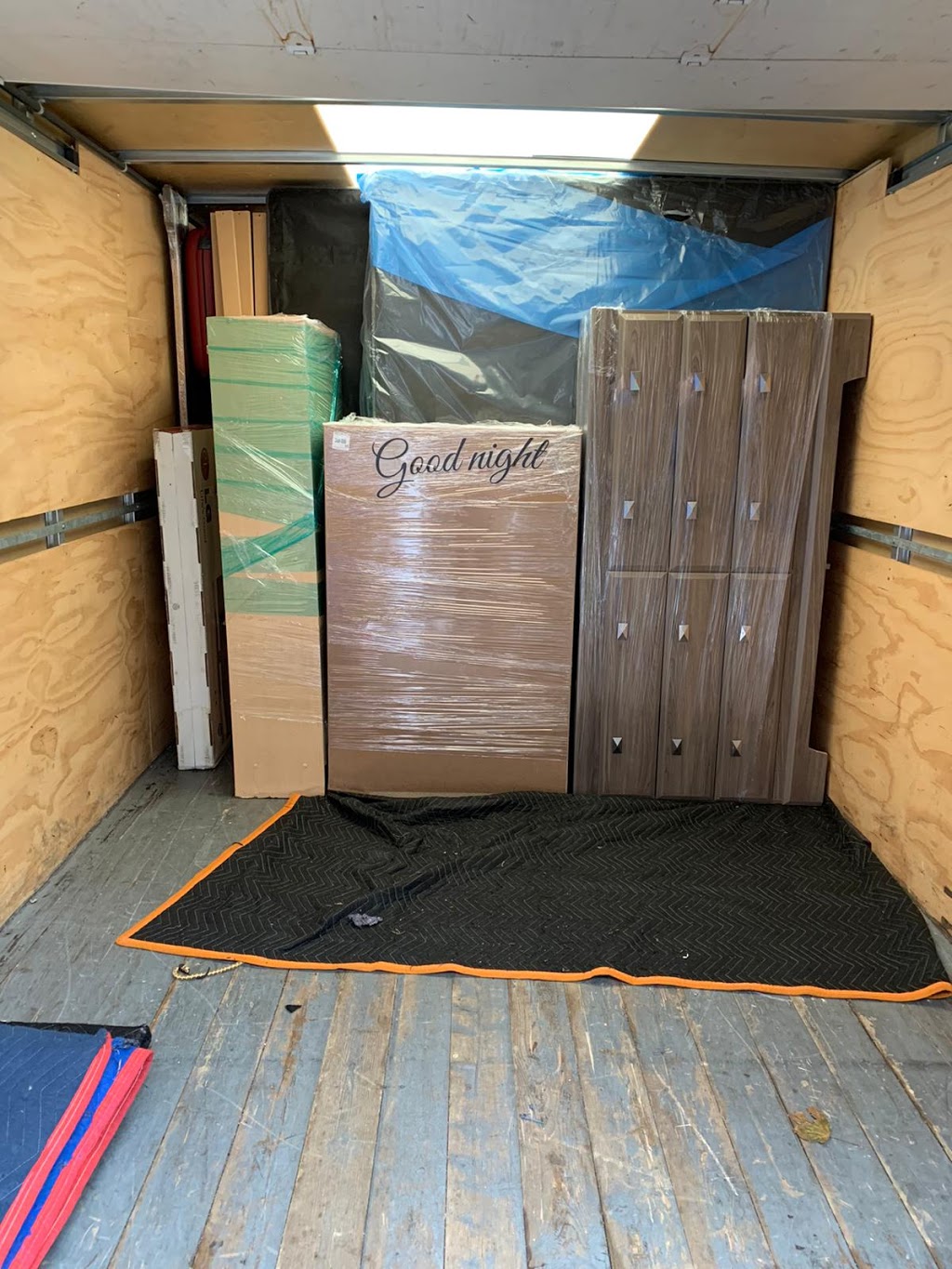 TouchWood Movers Richmond Hill | 255 Shaftsbury Ave Unit 26, Richmond Hill, ON L4C 0L9, Canada | Phone: (647) 277-3011