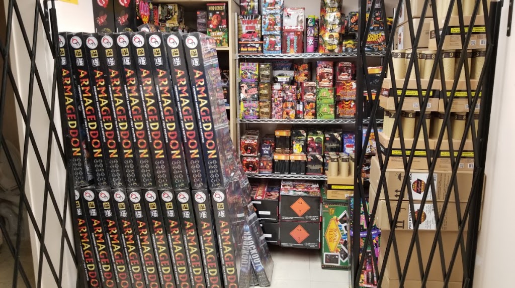 Beach Corner Store | 53101A Range Rd 15, Stony Plain, AB T7Y 2E4, Canada | Phone: (780) 963-2939