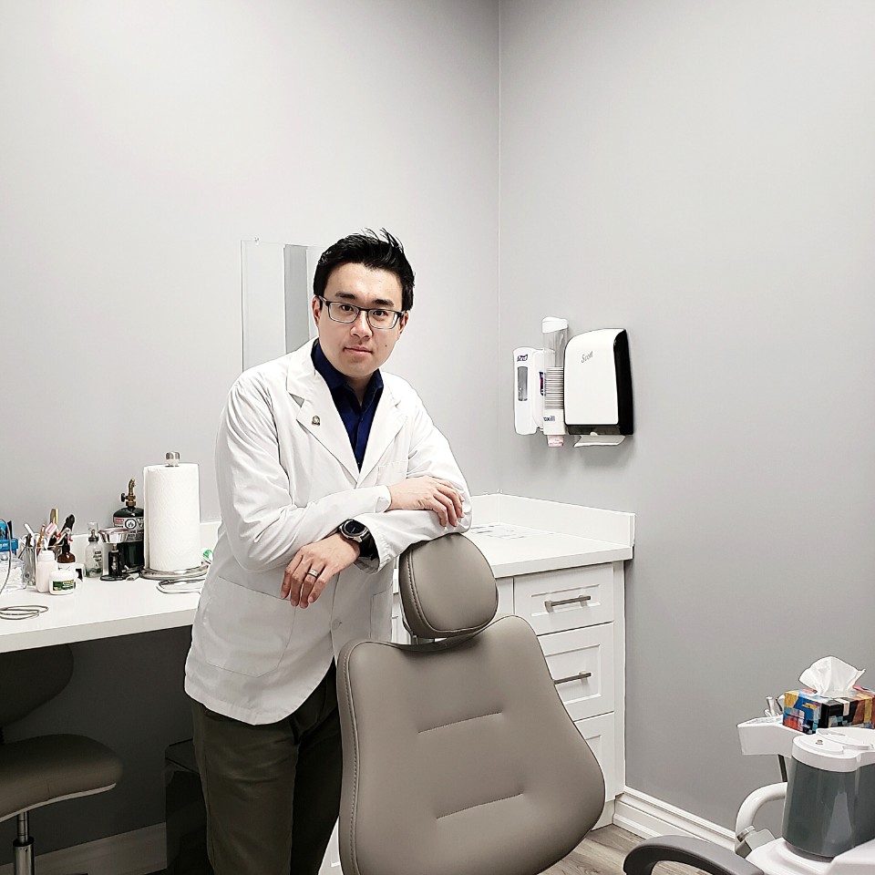 Ritson Denture Clinic | 1330 Ritson Rd N Unit 2A, Oshawa, ON L1G 6Z6, Canada | Phone: (905) 240-2220