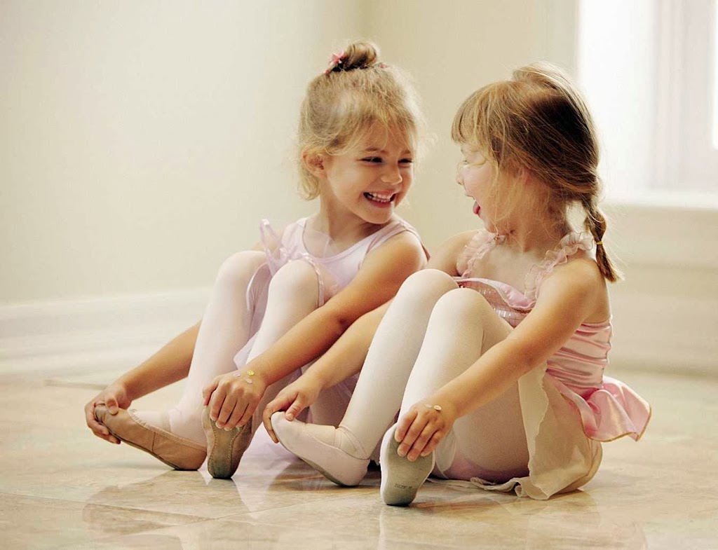 Leeming Danceworks | 9 & 10, 1420 Youville Drive, Orléans, ON K1C 7B3, Canada | Phone: (613) 830-5230