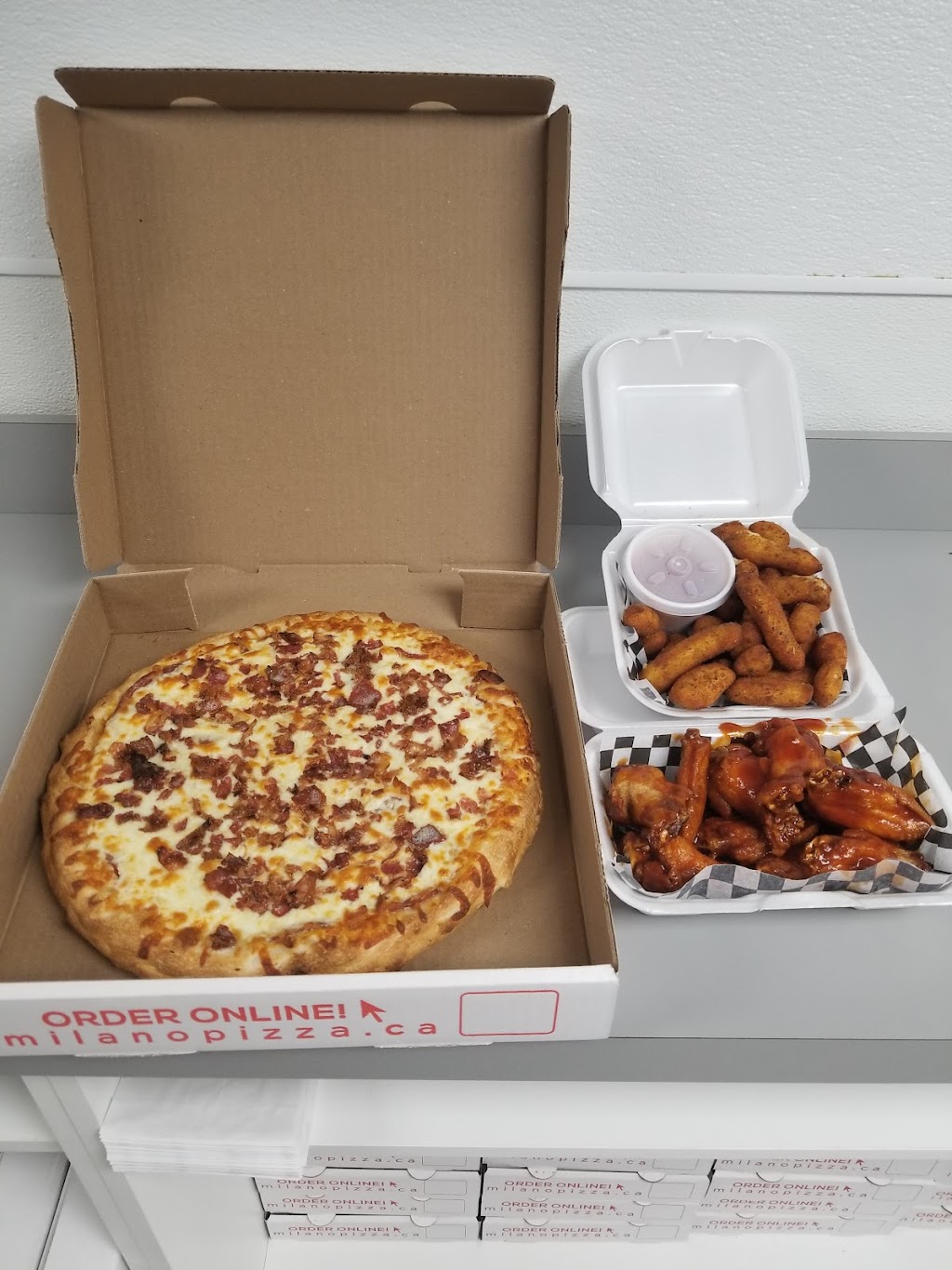 Milano Pizzaria | 6594 Fourth Line Rd, North Gower, ON K0A 2T0, Canada | Phone: (613) 489-1444