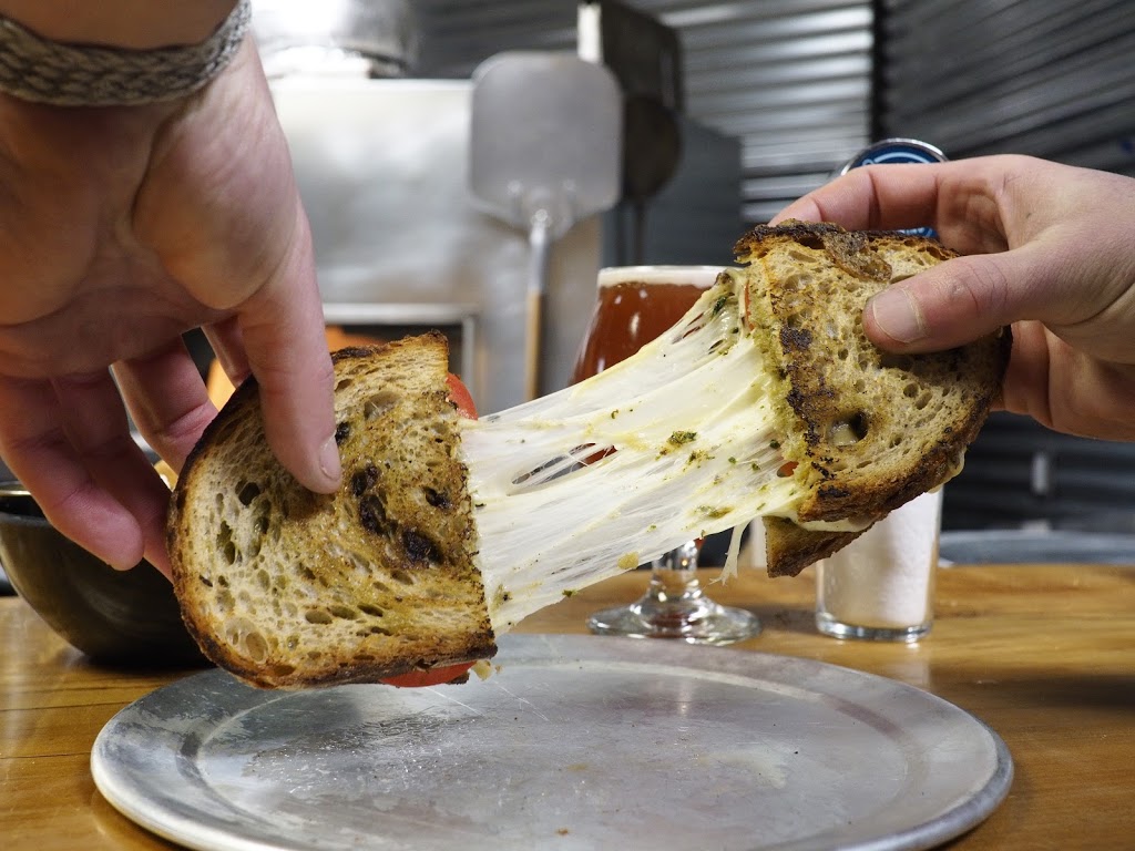 Pizzazza | 2418 Alabama St, Bellingham, WA 98229, USA | Phone: (360) 218-7012