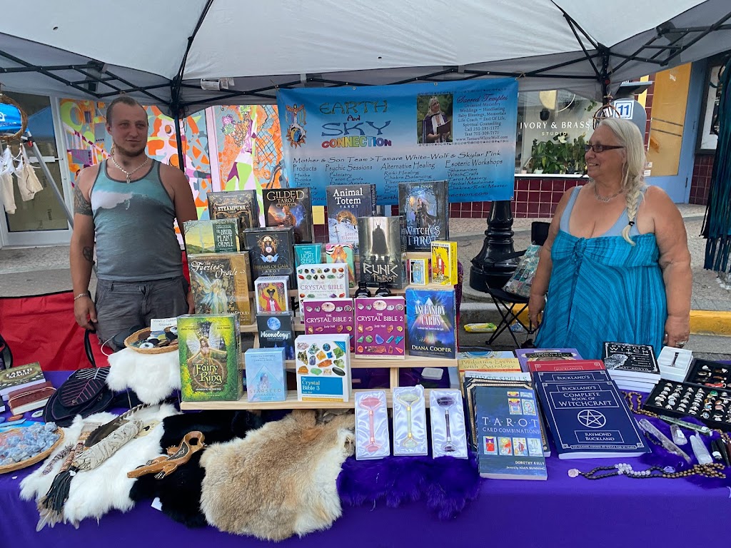Earth and Sky Connection | 1280 Scotchtown Rd, Nanaimo, BC V9X 1S1, Canada | Phone: (250) 591-1177