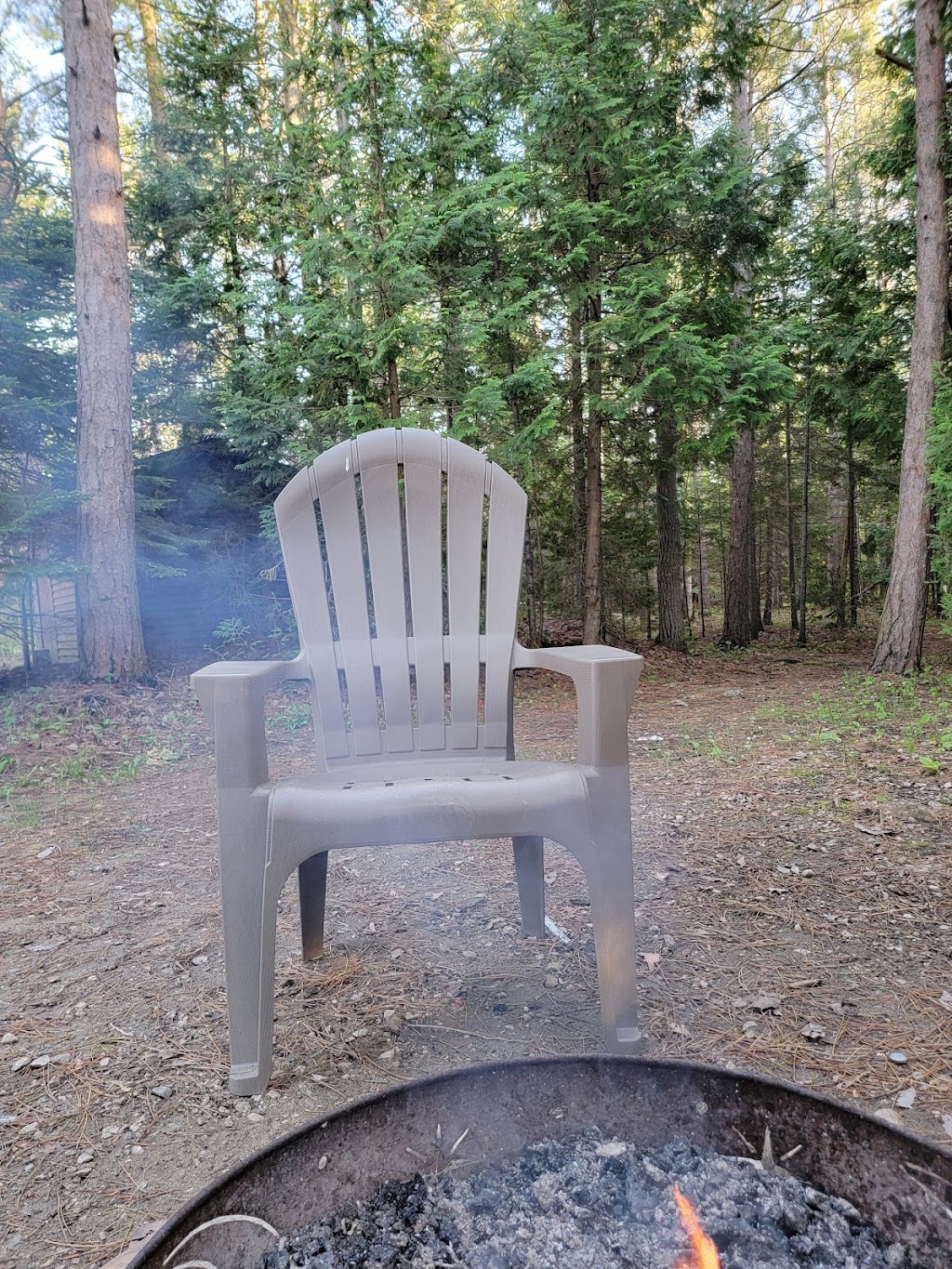Roxys Variety & Cabin Rentals tent sites. | 6313 Hwy 6, Tobermory, ON N0H 2R0, Canada | Phone: (519) 596-8300