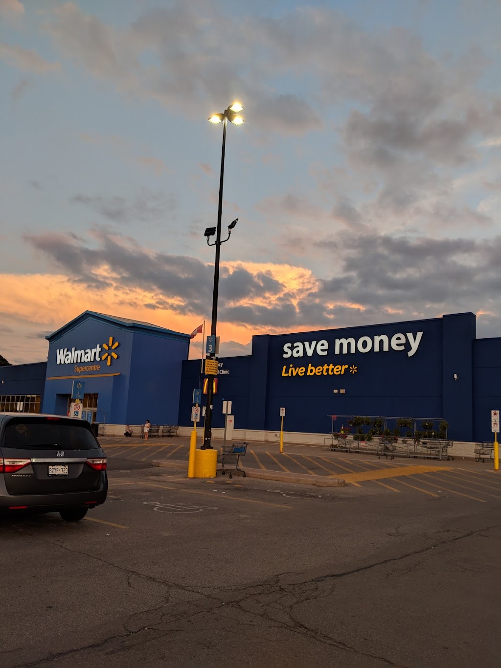 SmartCentres Ancaster | 1051 Garner Rd W, Ancaster, ON L9G 3K9, Canada | Phone: (905) 760-6200