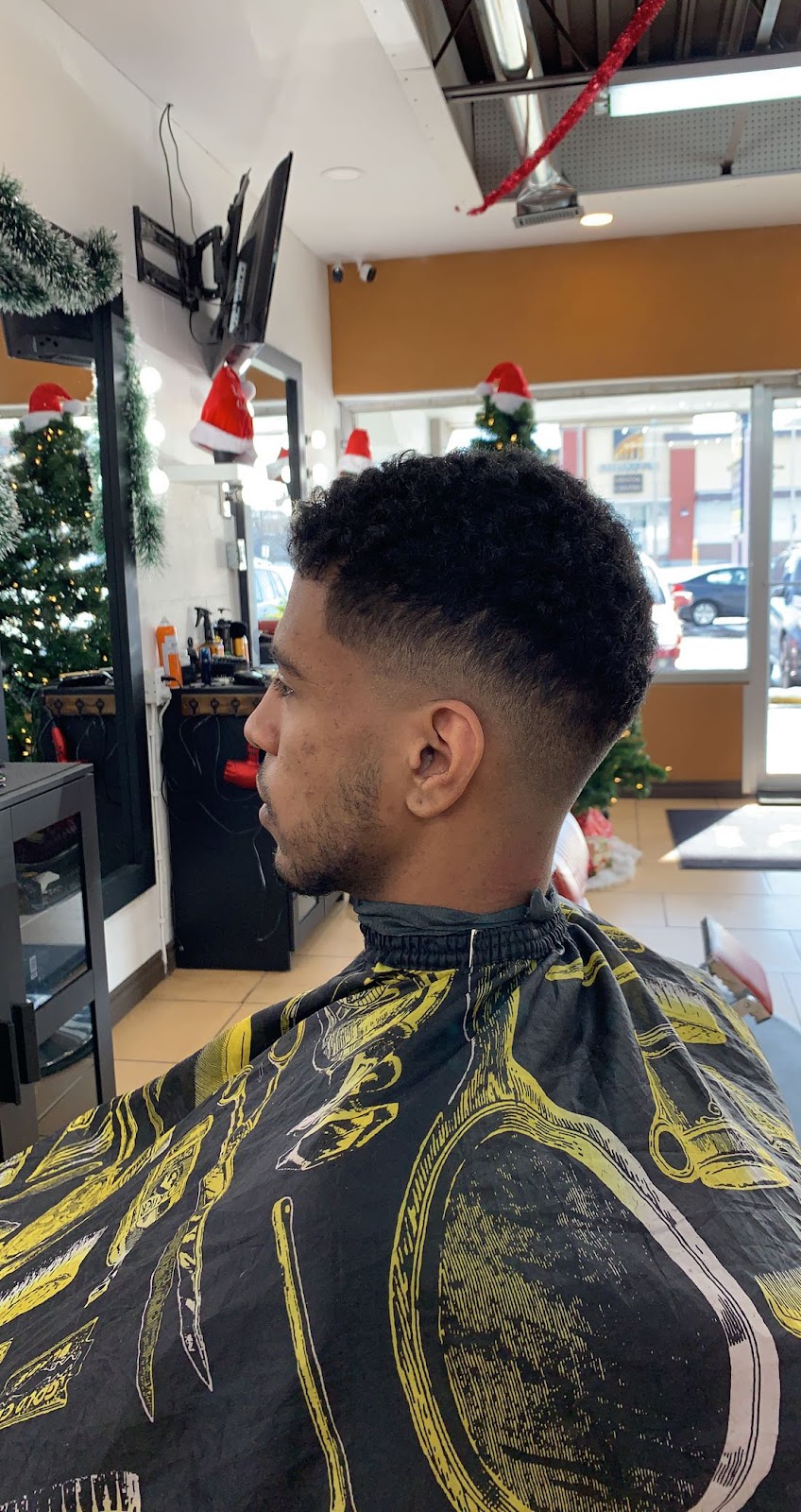 Blessed Barbershop | 3045 Carling Ave, Ottawa, ON K2B 7K3, Canada | Phone: (613) 828-0000