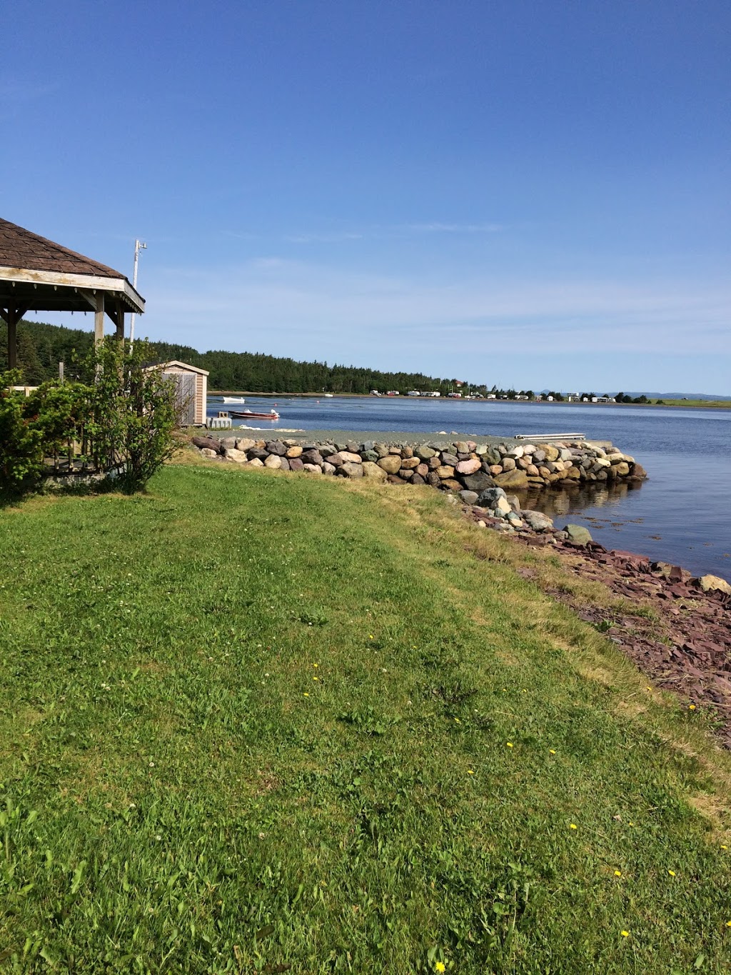 Fiddlers Green Log Tourist Cabins | 219 Main Rd, Bellevue, NL A0B 1B0, Canada | Phone: (709) 442-3333