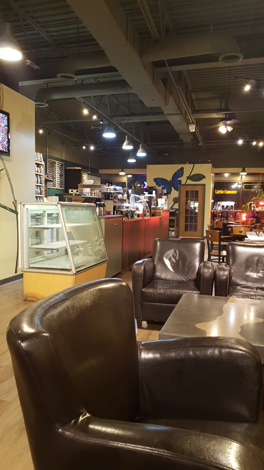 Eron Coffee House | 3929 8 St E #209, Saskatoon, SK S7H 5M2, Canada | Phone: (306) 954-4277