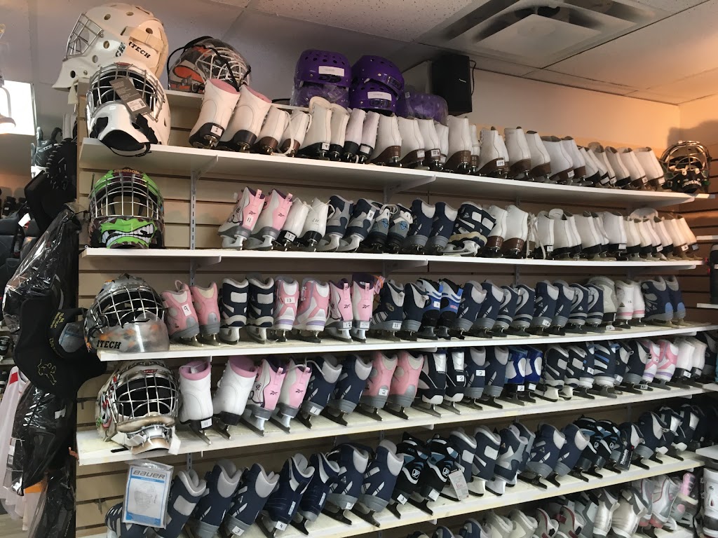 Sports Occasions Plus Boucherville | 387 Rue Samuel de Champlain, Boucherville, QC J4B 1P7, Canada | Phone: (450) 641-8370