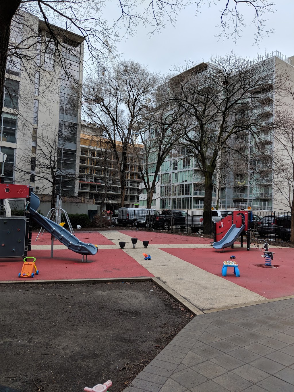 Victoria Memorial Square | 10 Niagara St, Toronto, ON M5V 1C2, Canada | Phone: (416) 338-4386