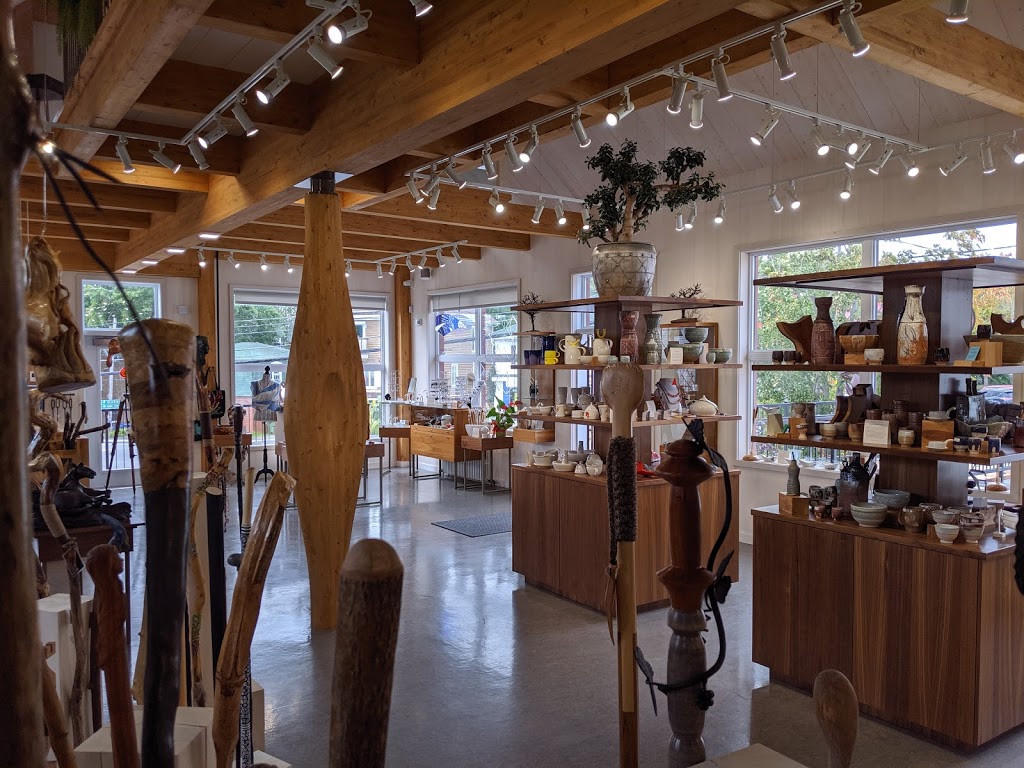 LE VIVOIR | 4 Avenue de Gaspé E, Saint-Jean-Port-Joli, QC G0R 3G0, Canada | Phone: (418) 598-9922