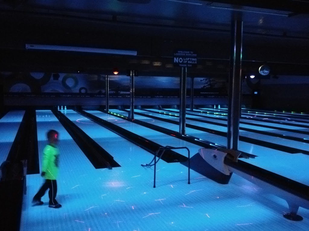 Lakeside Bowling | 1881 9th Ave NE, Salmon Arm, BC V1E 2L2, Canada | Phone: (250) 832-3946
