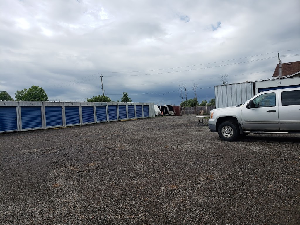 Rack it up storage Units | 1579 Baseline Rd W, Courtice, ON L1E 2S5, Canada | Phone: (905) 260-1875