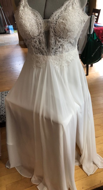 Alteration Mirna & Embroidery | Glover Rd #50, Langley, BC V2Y 0S3, Canada | Phone: (604) 530-3152