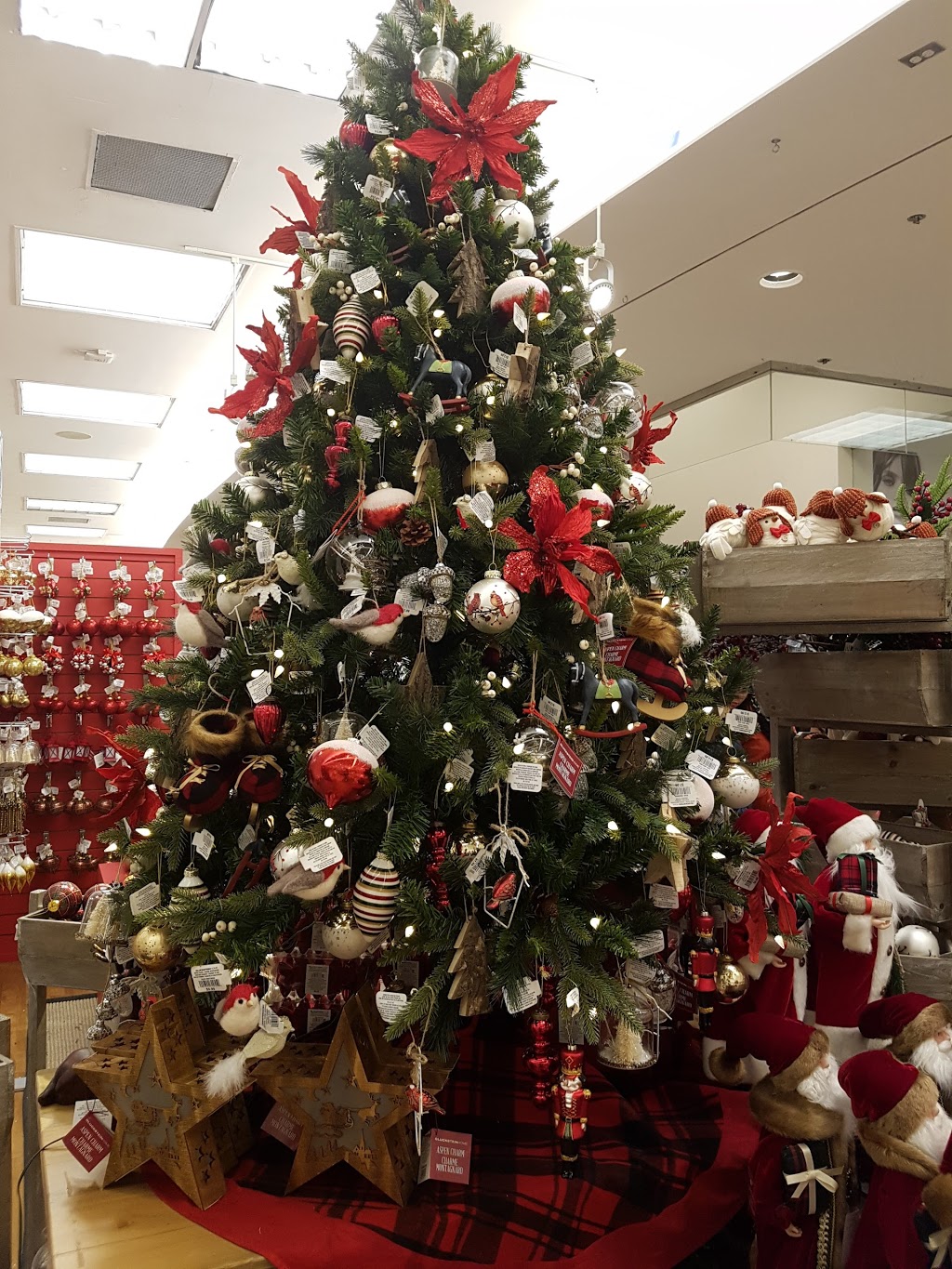 Hudsons Bay | 3401 Dufferin St, North York, ON M6A 2T9, Canada | Phone: (416) 789-8011