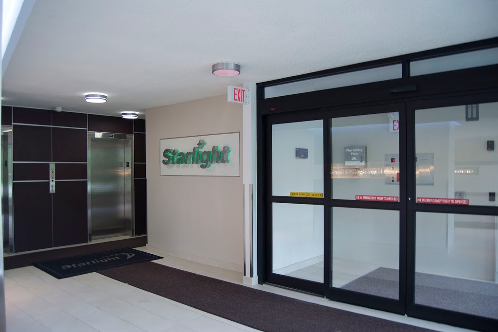 4190 Bathurst Street Apartments | 4190 Bathurst St, North York, ON M3H 3N5, Canada | Phone: (416) 639-6209