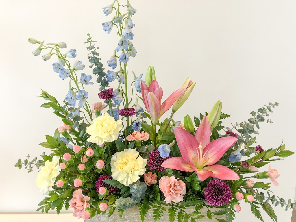BLOOM - Petals & Gift | 820 Triple E Blvd #1, Winkler, MB R6W 0M7, Canada | Phone: (204) 325-4342