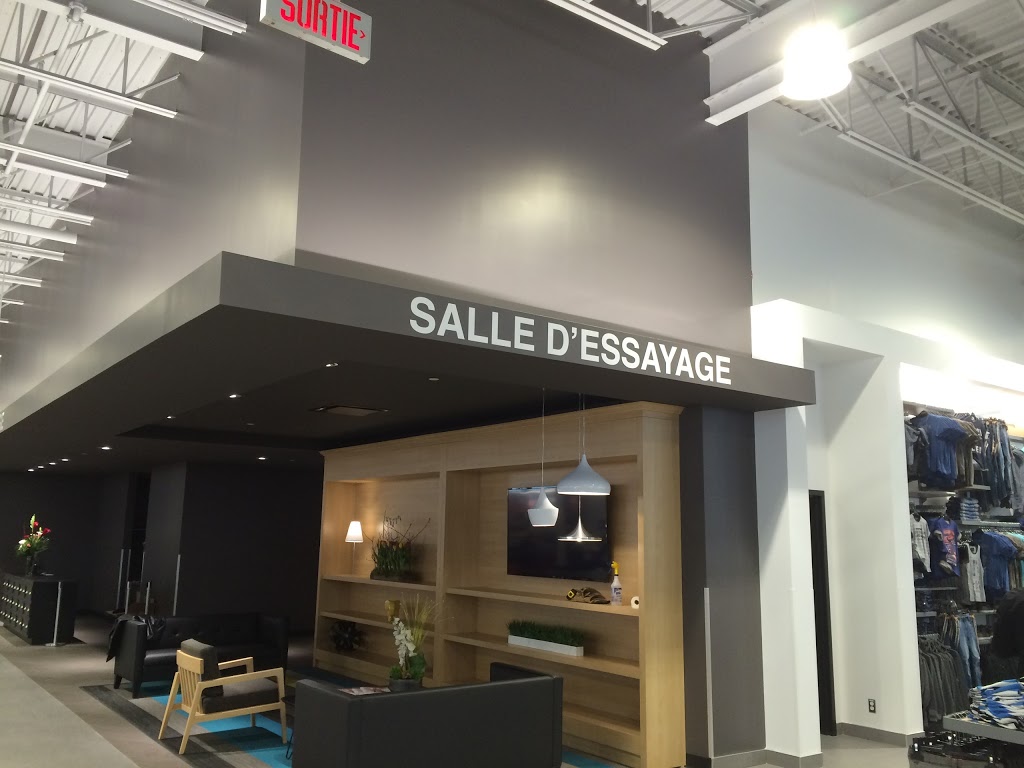 Aubainerie | Carrefour Richelieu, 600 Rue Pierre-Caisse, Saint-Jean-sur-Richelieu, QC J3A 1M1, Canada | Phone: (450) 348-1001