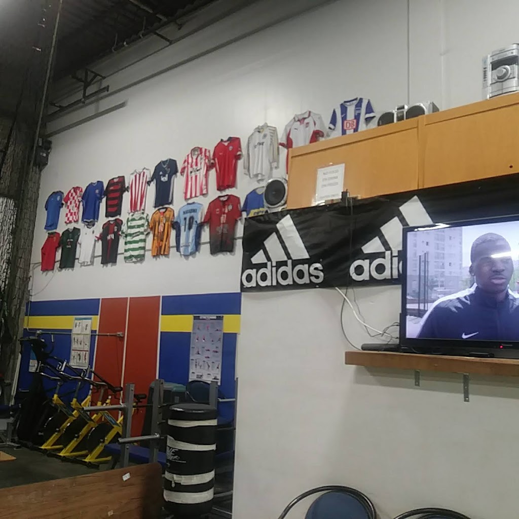 Futbol 5 - Indoor Soccer & Fitness Centre | 109 Braid St, New Westminster, BC V3L 5H4, Canada | Phone: (604) 358-3528