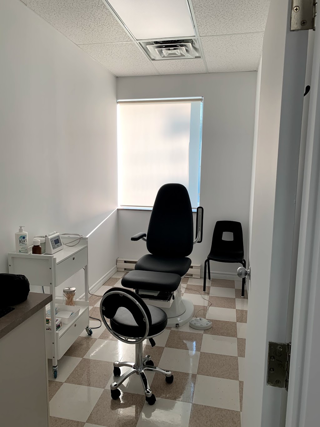 Clinique podiatrique de Joliette - Marc-André Nadeau, podiatre | 222 Rue de la Visitation Suite 202, Saint-Charles-Borromée, QC J6E 4N5, Canada | Phone: (450) 398-7433