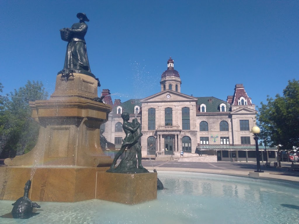 Place Gennevilliers-Laliberté | 4377-4441 Rue Ontario E, Montréal, QC H1V, Canada