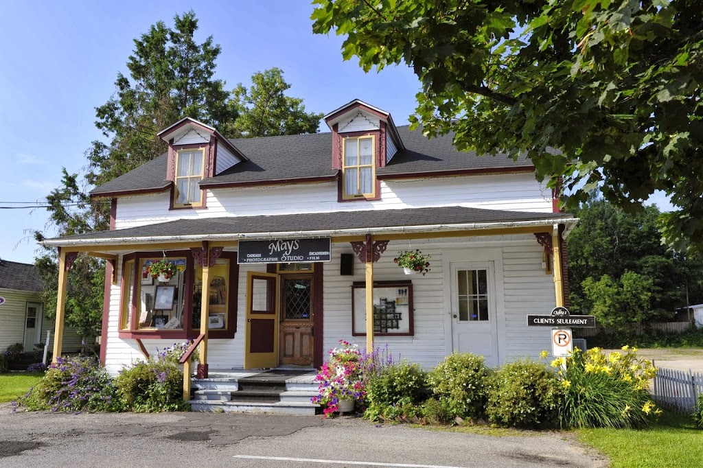 Mays Studio | 459 Rue Main, Hudson, QC J0P 1H0, Canada | Phone: (450) 458-4621