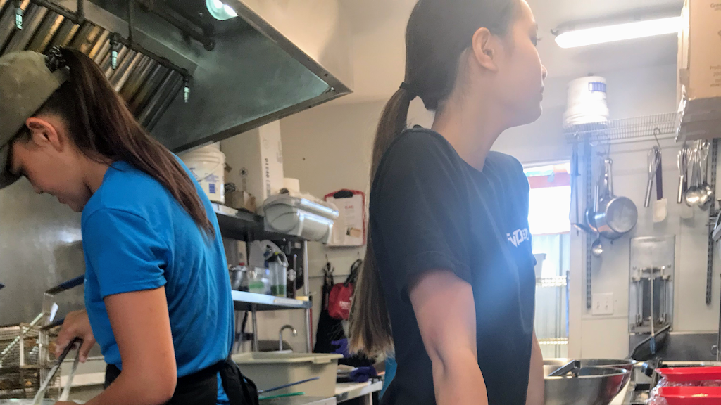 Trollers Fish & Chips | 10 Wharf St, Nanaimo, BC V9R 2X3, Canada | Phone: (250) 741-1609