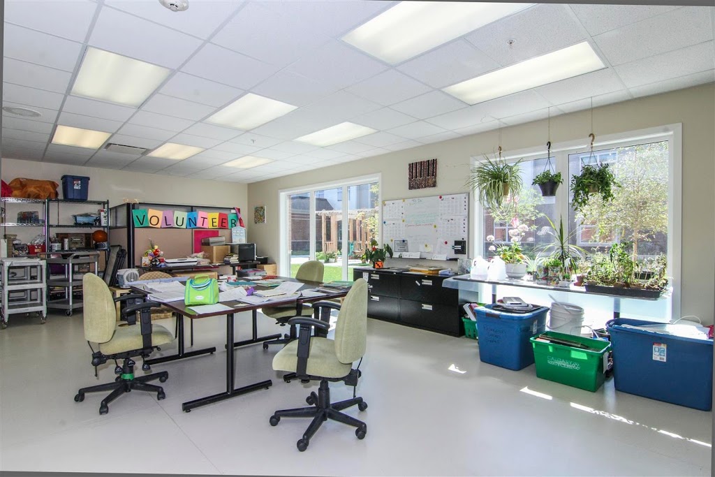 AgeCare Sagewood | 140 Cambridge Glen Dr, Strathmore, AB T1P 0E2, Canada | Phone: (403) 361-8000
