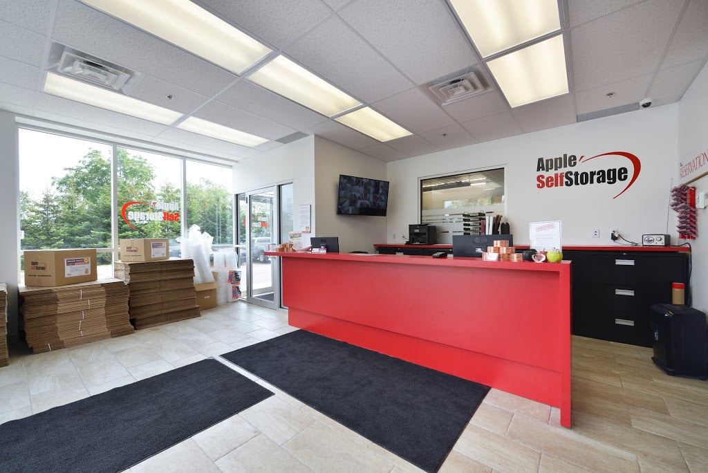 Apple Self Storage | 1575 Highland Rd W, Kitchener, ON N2N 3K6, Canada | Phone: (519) 885-4040