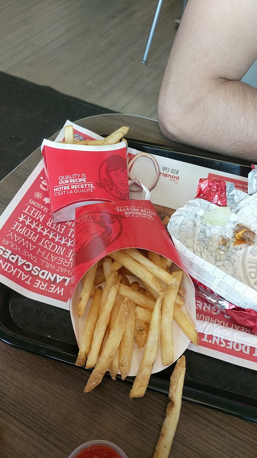 Wendys | 6948 McLeod Rd, Niagara Falls, ON L2G 7K3, Canada | Phone: (905) 354-9976