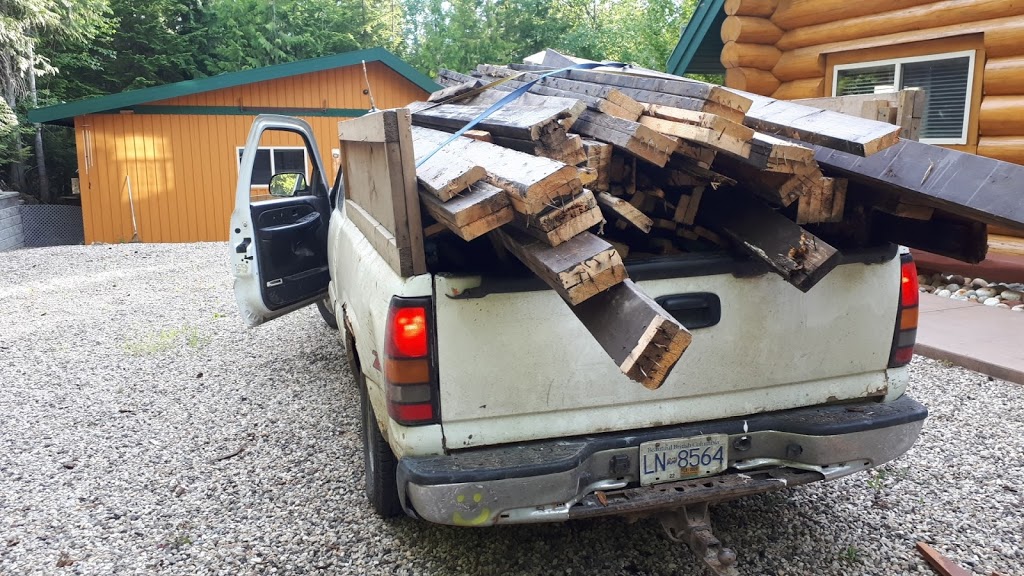 North Shuswap Junk Removal | 2943 Vickers Trail, Anglemont, BC V0E 1M8, Canada | Phone: (250) 517-8172