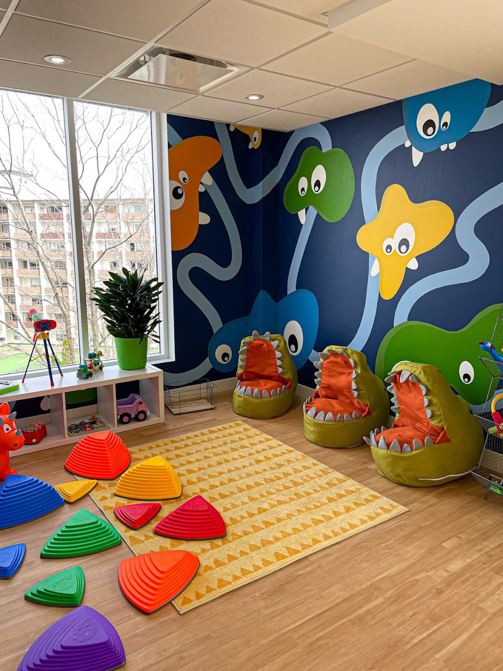 Woodlawn Kids Dental | 9 Woodlawn Rd E Suite 401, Guelph, ON N1H 1G5, Canada | Phone: (519) 286-6006