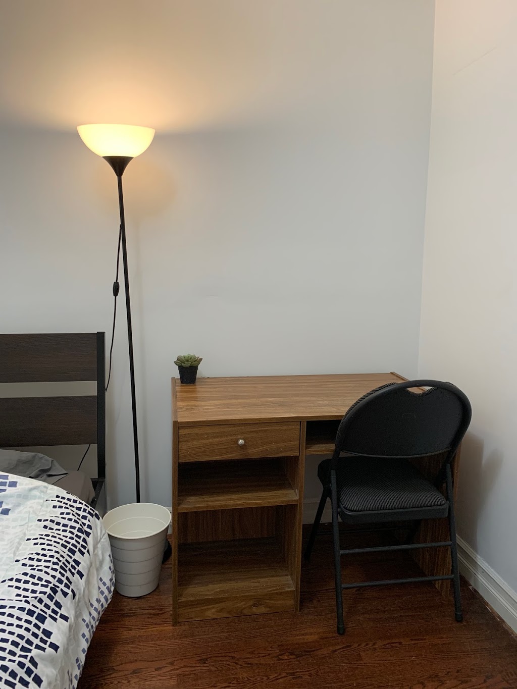 Wonder Sleep House near Pearson airport | Redwater Dr, Toronto, ON M9W 2A2, Canada | Phone: (647) 574-1176