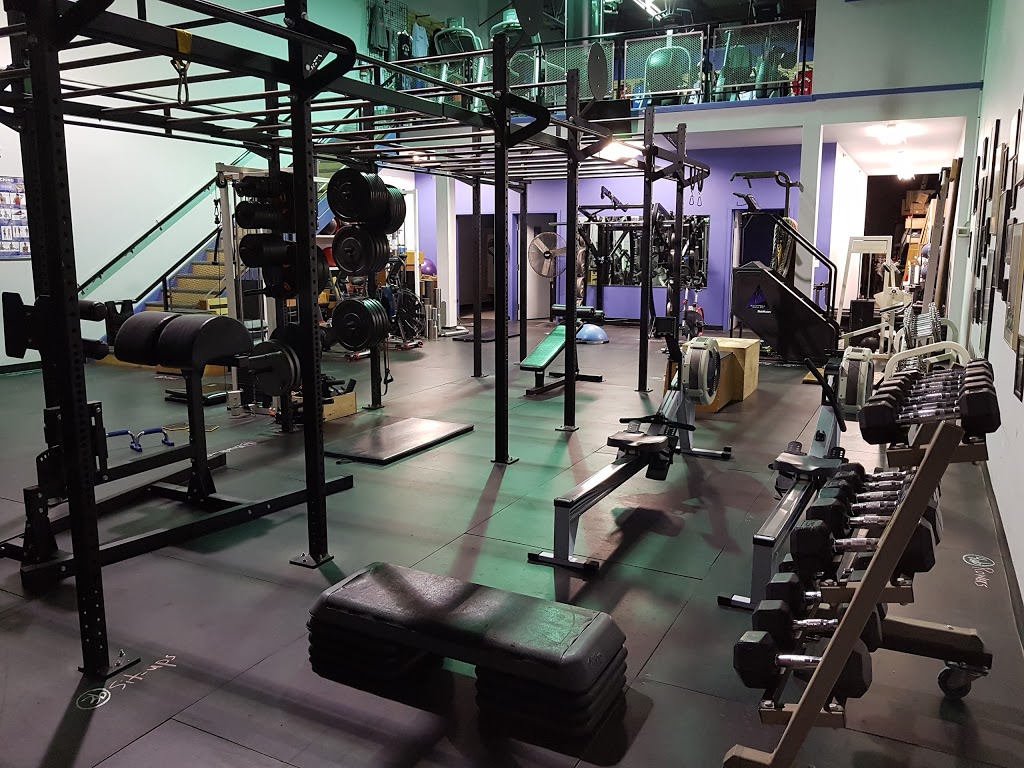 Gators Gym | 17670 65a Ave, Surrey, BC V3S 5N4, Canada | Phone: (604) 574-4811
